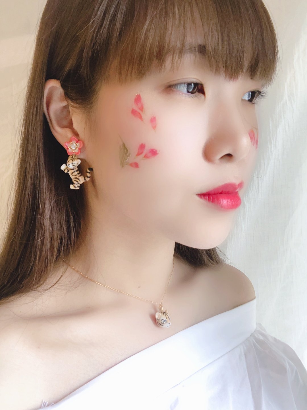 老虎樱花耳环~ Tiger flower earrings~clip/925 sliver needle - 耳环/耳夹 - 珐琅 