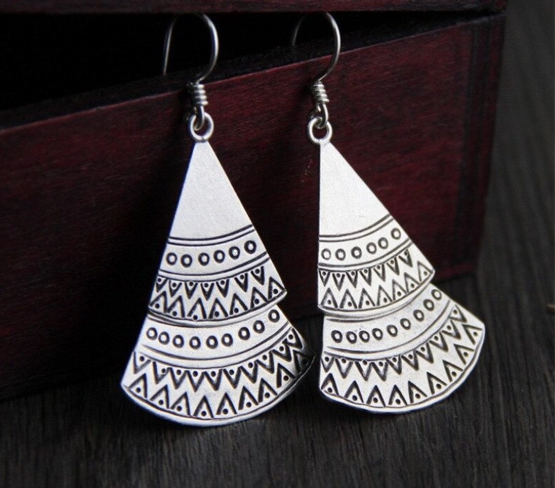 Real S925 Black Thai Silver Bohemia Design Triangles Tassel Earrings Women - 耳环/耳夹 - 纯银 银色