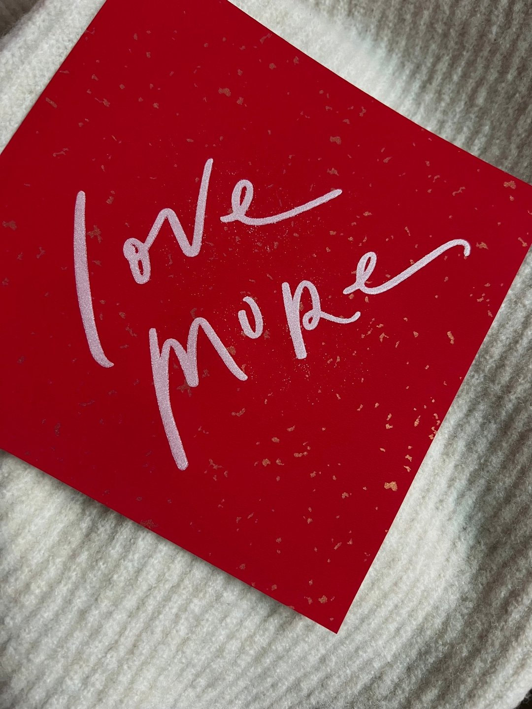 手工绢印英文春联 Love More - 红包/春联 - 纸 红色