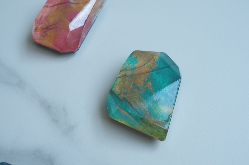 拉长石宝石皂礼盒订制-同色系款三入礼盒 - 肥皂/手工皂 - 其他材质 多色