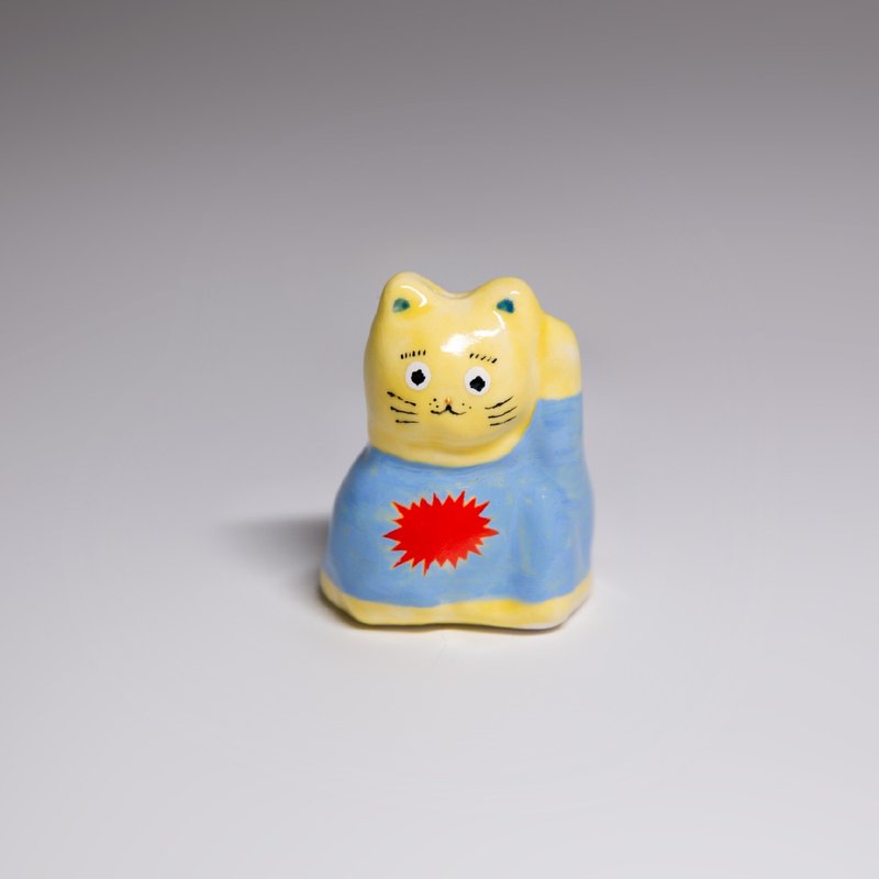 街头开运招财猫-T恤猫-蓝T红惊爆价 - 摆饰 - 陶 白色