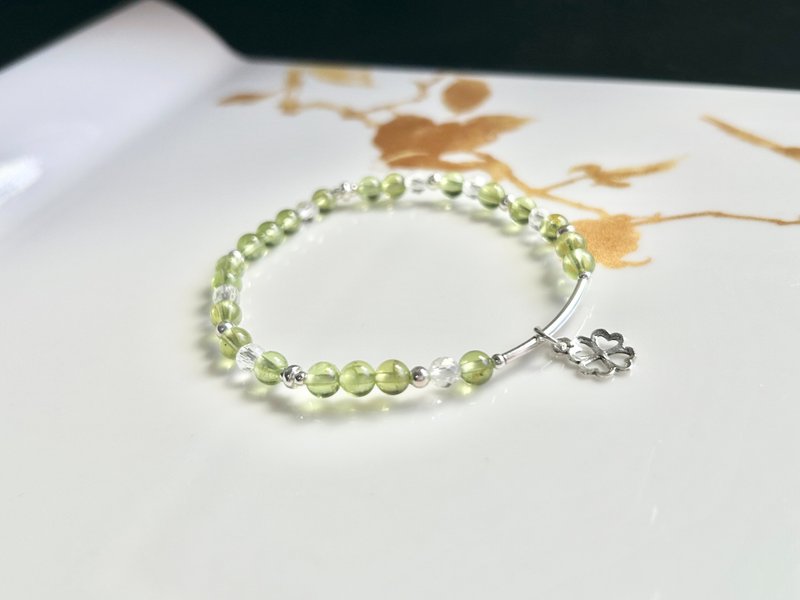 财运up 橄榄石【幸运的小草】白水晶 助眠 提升好运 心情舒畅 - 手链/手环 - 水晶 绿色