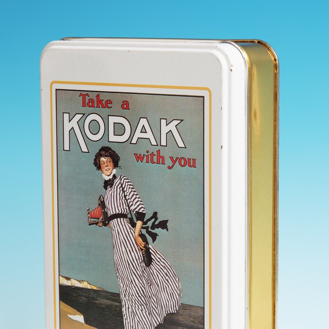 桑惠商号 1950s  美国  KODAK柯达 手绘淑女老铁盒 古董文具盒 - 铅笔盒/笔袋 - 其他金属 多色