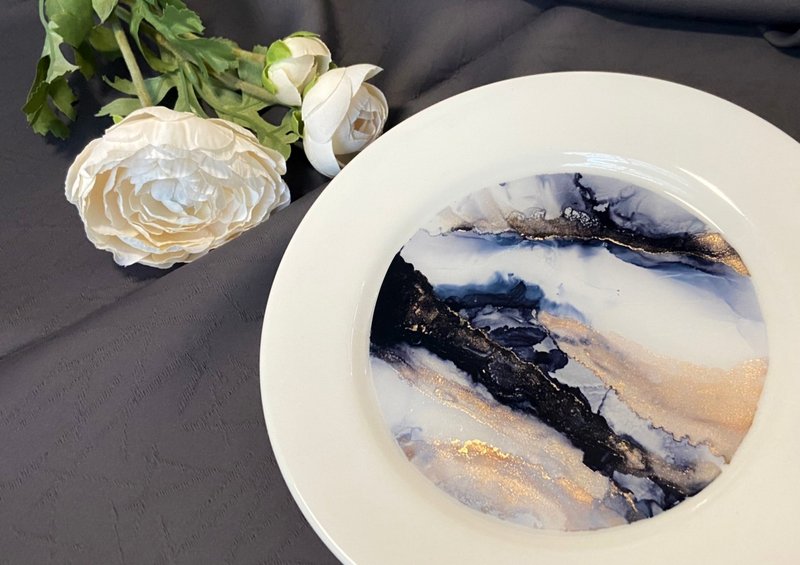 艺术瓷盘创作体验・可制作 2 个瓷盘 - 插画/绘画/写字 - 瓷 