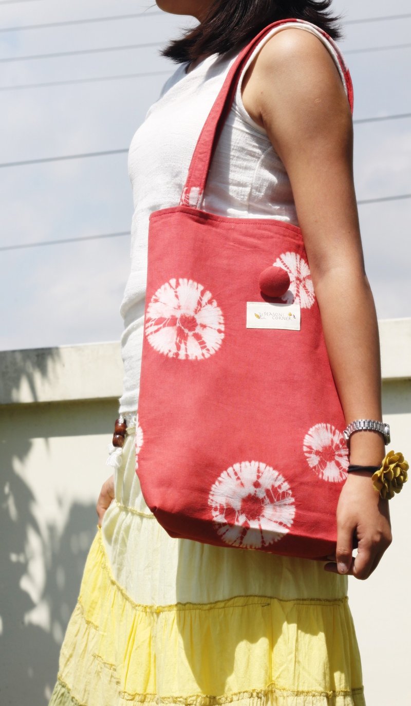 最后一个追加!!!秋红的温柔~茜草根植物染  手染 手作肩长包  书包   文青送礼自用美物 热门搜索 - 侧背包/斜挎包 - 棉．麻 红色