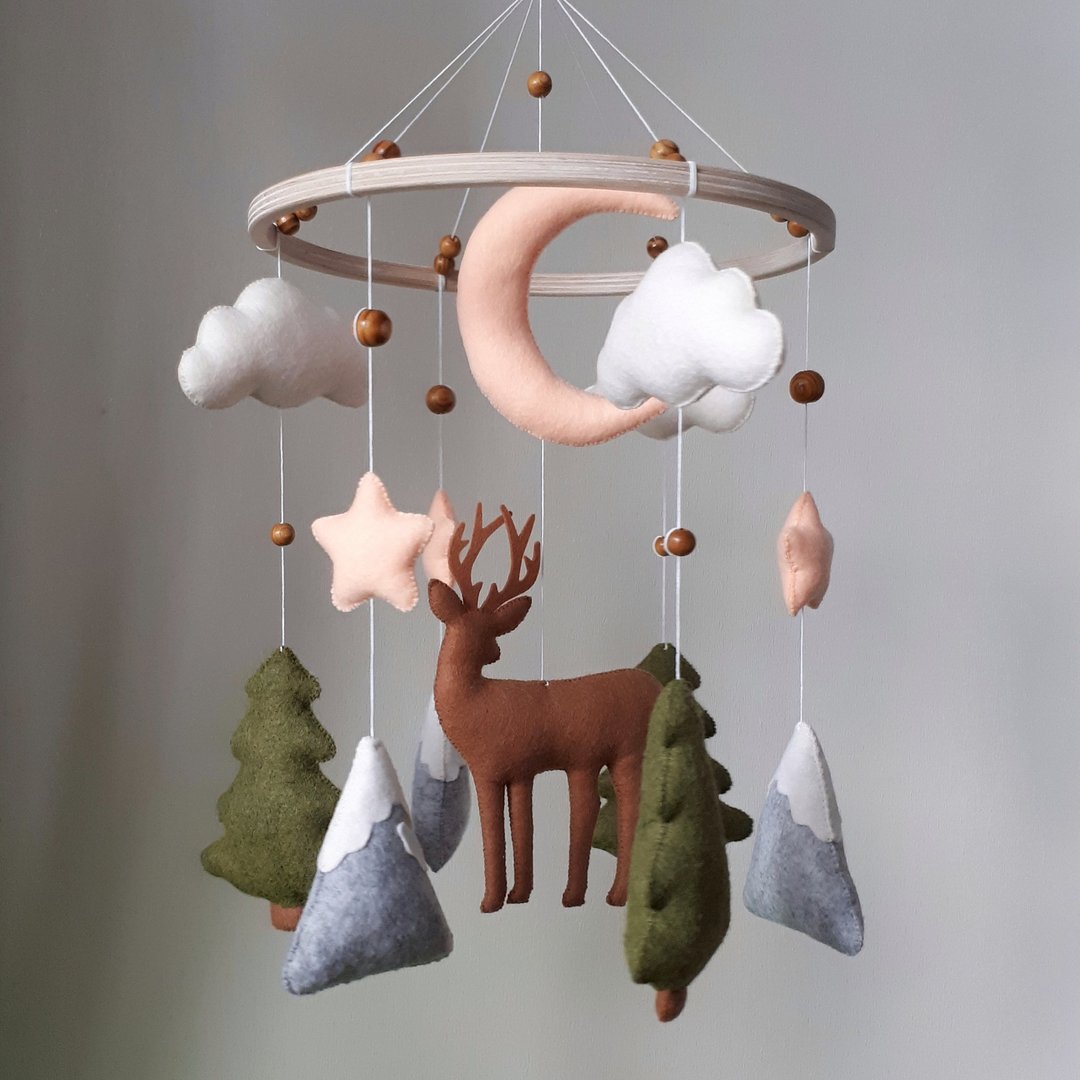 Mobile baby nursery decor woodland, forest deer crib mobile, baby shower gift - 玩具/玩偶 - 环保材料 绿色