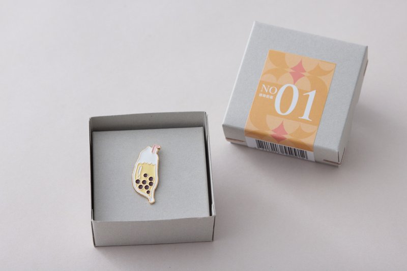 台湾珍珠奶茶徽章附礼盒/珍奶徽章/台湾伴手礼 特色礼物 - 胸针 - 其他金属 卡其色
