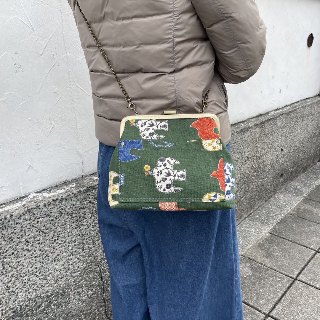绿与鸟 口金包/ 斜背包/ 侧背包/ 随身包 - 侧背包/斜挎包 - 棉．麻 绿色