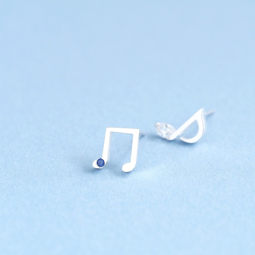 White Musical Note Earrings Silver 925 - 耳环/耳夹 - 其他金属 蓝色