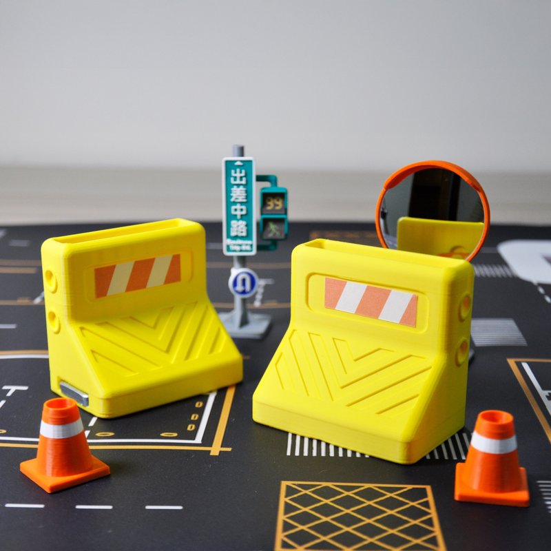 迷你纽泽西护栏纸镇 护栏手机架 纽泽西护栏纸镇 三合一功能 - 笔筒/笔座 - 塑料 黄色