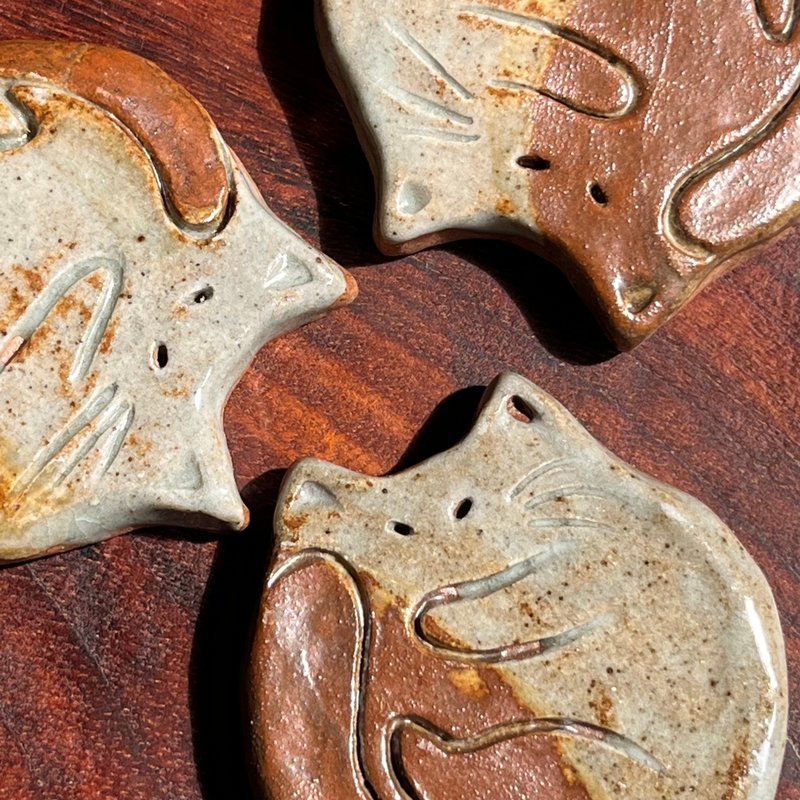 灰釉猫陶片 / 三件组 - 玩偶/公仔 - 陶 卡其色