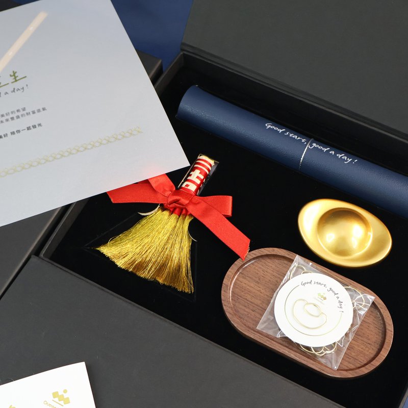 【QueeniQue】日初 . 金生 /开工礼盒/金元宝/招财/办公室小物 - 摆饰 - 其他材质 金色