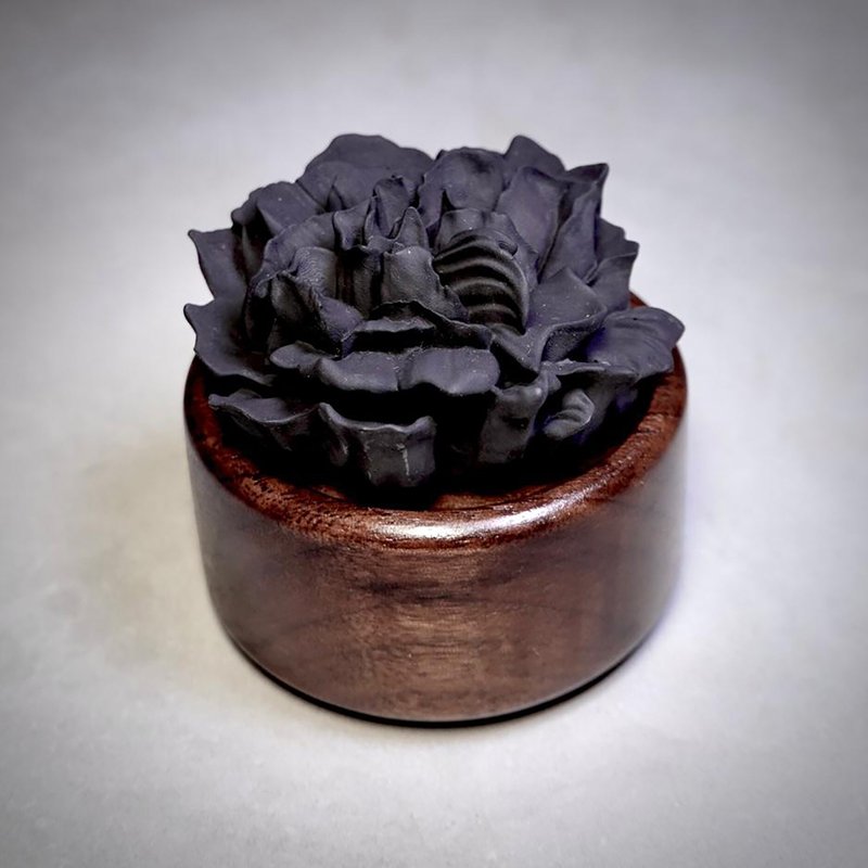 立体康乃馨扩香座 - 香薰/精油/线香 - 其他材质 