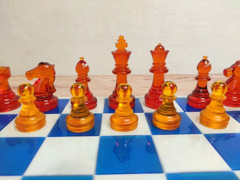 定制化树脂西洋棋套装附棋盘 |特大号尺寸 2.75 英寸（7 厘米）|环氧树脂 - 桌游/玩具 - 树脂 橘色