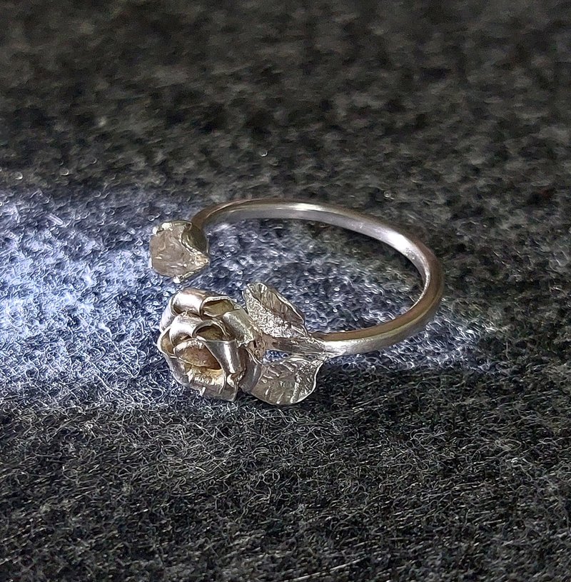 巴基斯坦Diamond Crystal原矿手卷玫瑰戒 - 戒指 - 银 银色