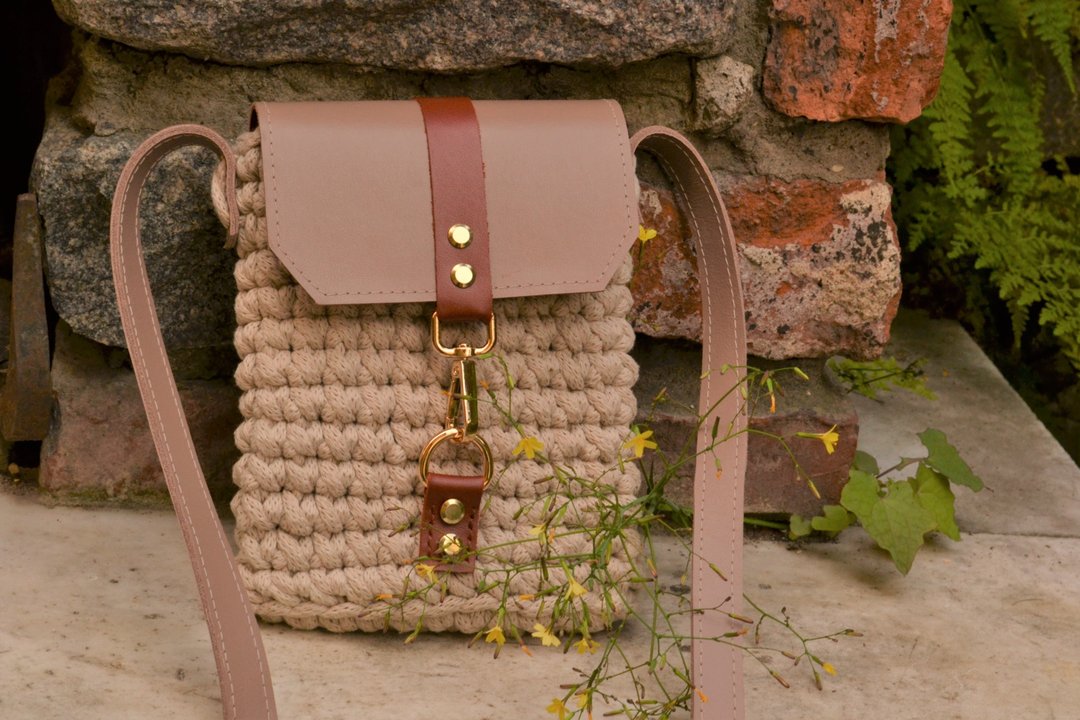 Knitted bag of yarn and genuine leather, crochet trend, new style, handmade bag, - 手提包/手提袋 - 棉 