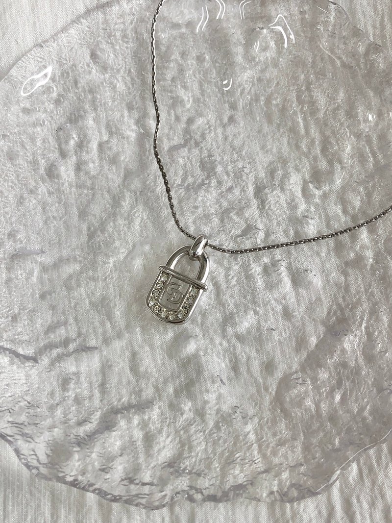 【日本直送，品牌二手包装】Christian Dior 项链银CD 标志挂锁 水钻 2trziz - 项链 - 其他材质 银色