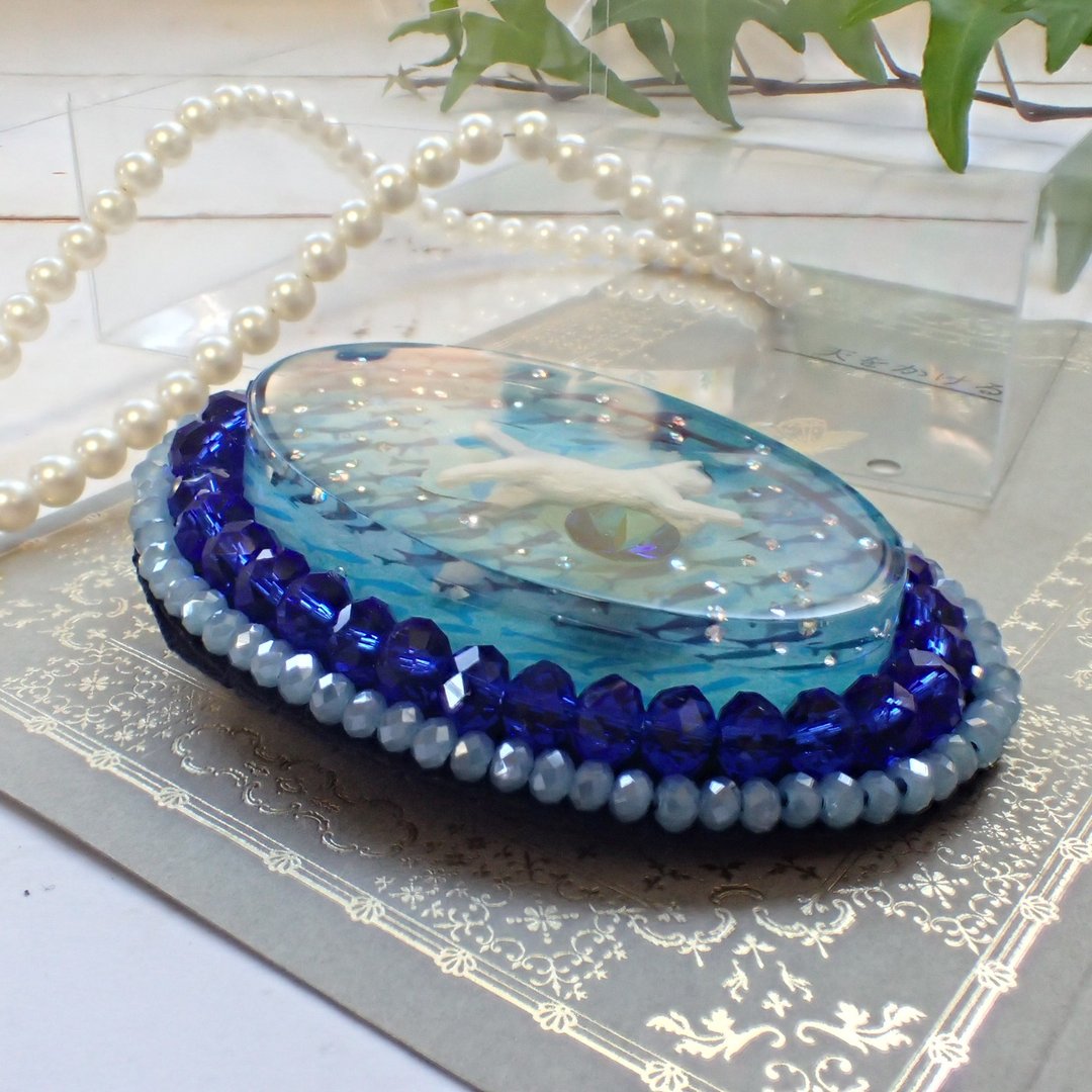 Moon and cat(brooch/pendant) - 胸针 - 其他材质 蓝色