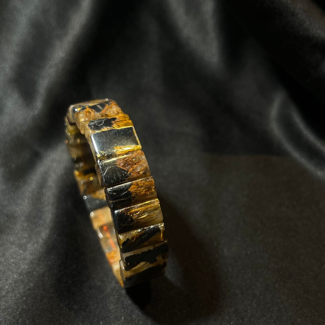 咖啡钛 钛金 手串 手排 太阳花 钛晶 手排 钛晶 手珠 - 手链/手环 - 水晶 黄色