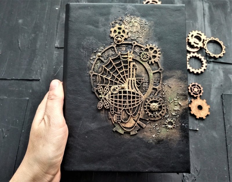 Steampunk journal handmade for sale Gothic notebook mechanical blank grimoire - 笔记本/手帐 - 纸 黑色
