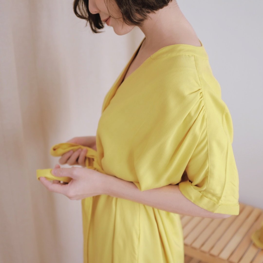 WHITEOAKFACTORY Khloe cotton rayon bow dress - Yellow - 洋装/连衣裙 - 棉 黄色