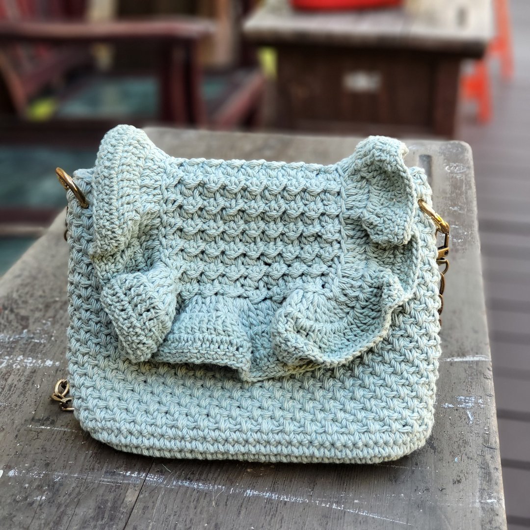 Butterfly bag 蝴蝶包/手工钩针编织包 - 手提包/手提袋 - 棉．麻 