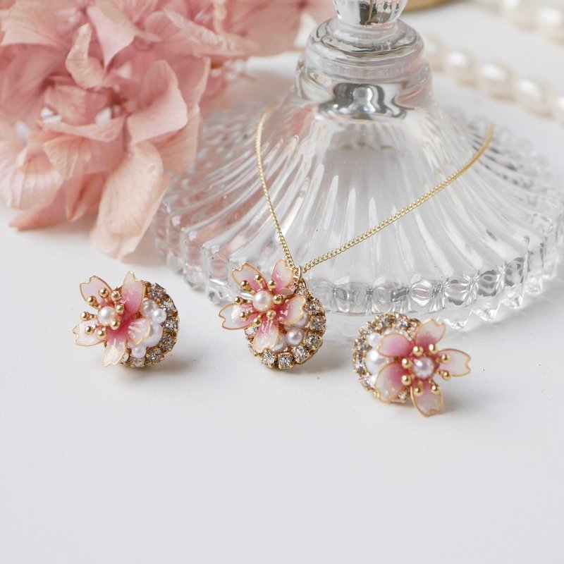 樱花水晶首饰组〜手工制品，点亮你的春天〜 - 耳环/耳夹 - 树脂 粉红色