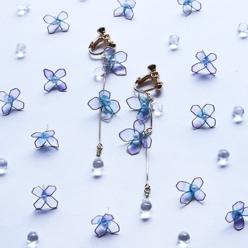 Hydrangea and raindrops purple - 耳环/耳夹 - 其他材质 紫色