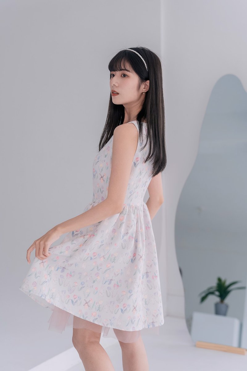 【LADY】风铃草 纱纱内里背心小洋装 郁金香兔兔 大尺码 - 洋装/连衣裙 - 棉．麻 蓝色