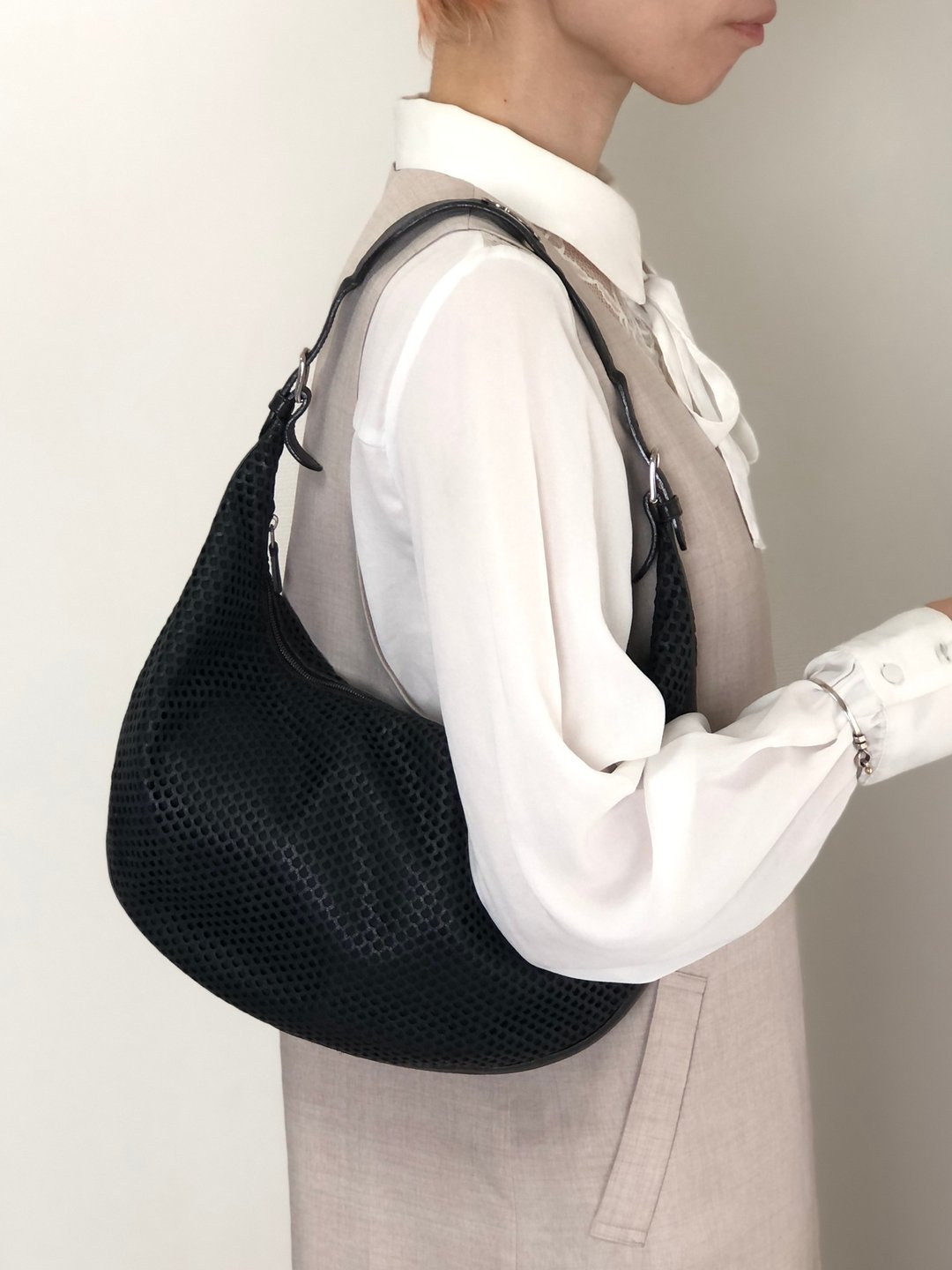 【日本直送名牌二手包】Christian Dior 侧肩包 黑色 Logo 皮革 网眼 缀饰包 vintage psjdu3 - 侧背包/斜挎包 - 真皮 黑色