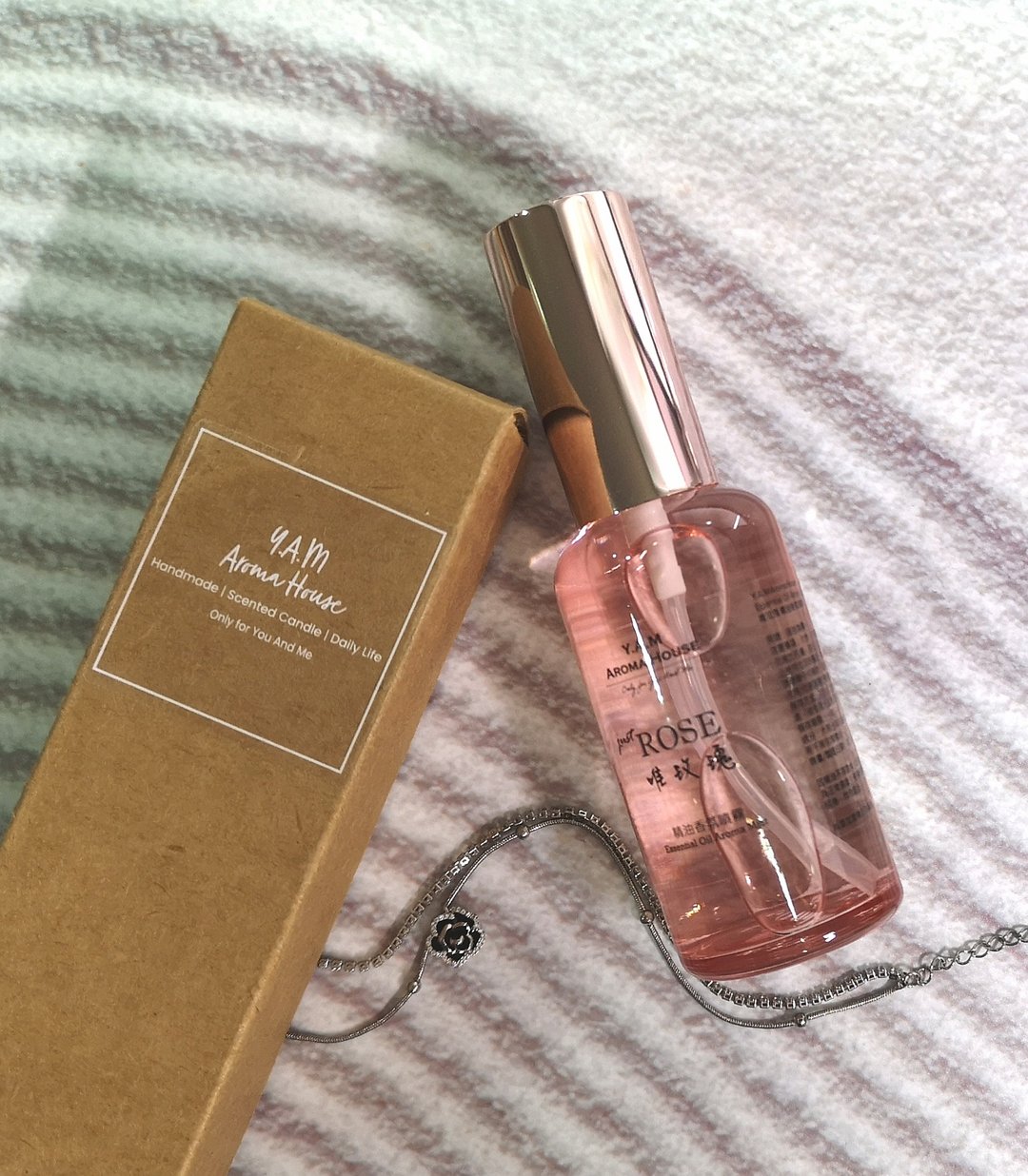 唯玫瑰 just ROSE | 女神系隽永玫瑰香气|精油香氛喷雾 - 香薰/精油/线香 - 玻璃 