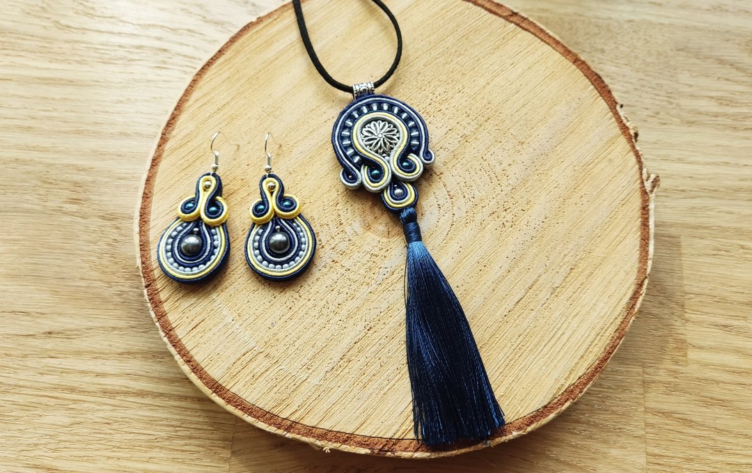 蓝色流苏项链与耳环，波希米亚曼陀罗项链，Soutache 绉绳饰品套组 - 长链 - 其他材质 蓝色