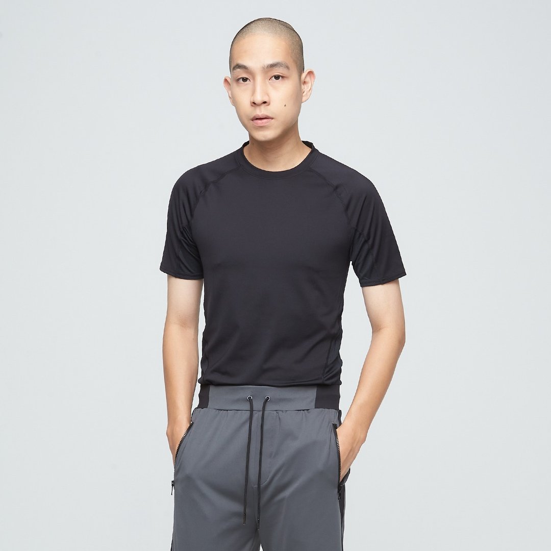 不可退换 /吸排拉格兰袖上衣(男)-胶片黑 - 男装上衣/T 恤 - 聚酯纤维 黑色