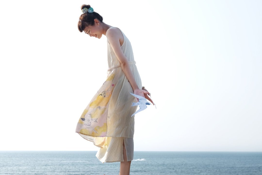 小鸟玛奇朵 / 无袖洋装 - 洋装/连衣裙 - 棉 黄色