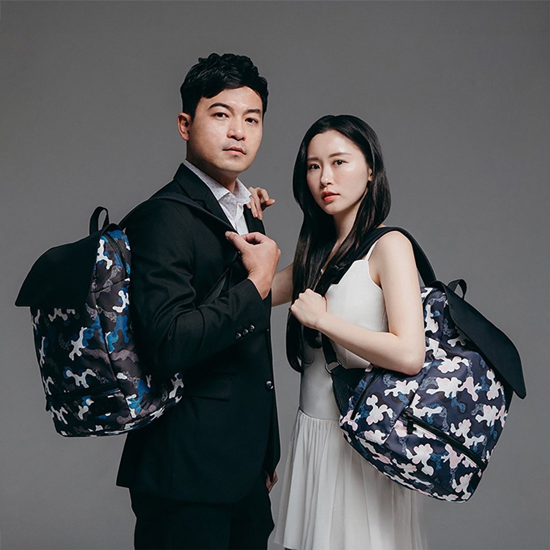 【轻量防水后背包】时尚都会包 | 粉漾迷彩鹿角森林 (妈妈包) - 电脑包 - 防水材质 多色