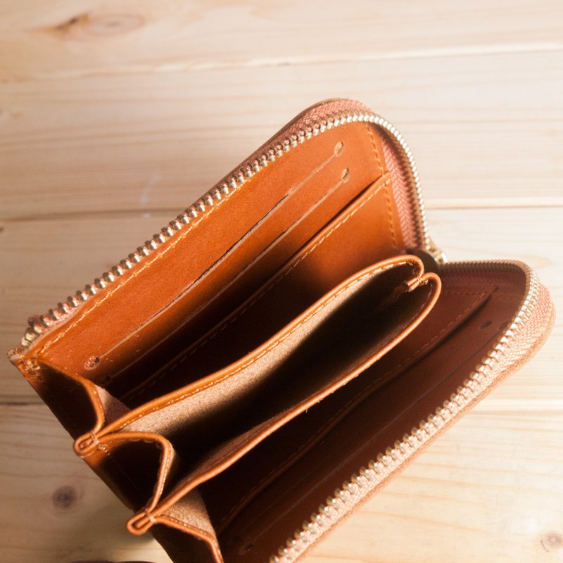 ‘玩皮女孩’太妃棕＿L型拉链短夹 - 皮夹/钱包 - 真皮 金色