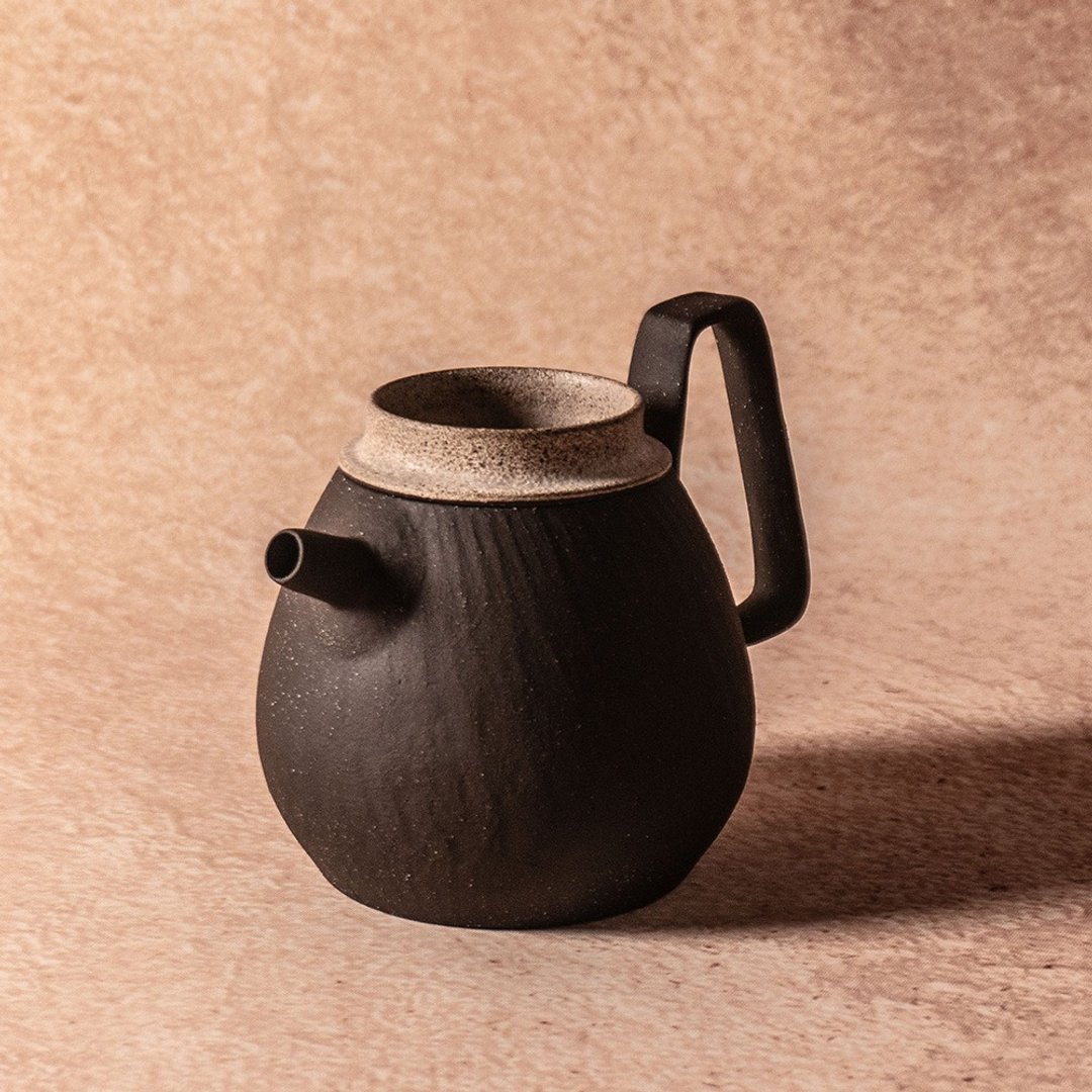 无我系列 - 暮光茶器700ml - 茶具/茶杯 - 陶 咖啡色
