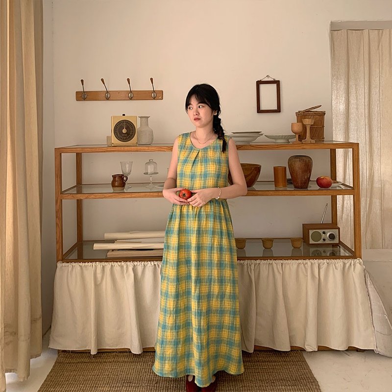 復古純亞麻黃綠格背心裙 / 收腰高腰清新甜美 / 無袖中長連衣裙 - 洋装/连衣裙 - 棉．麻 绿色