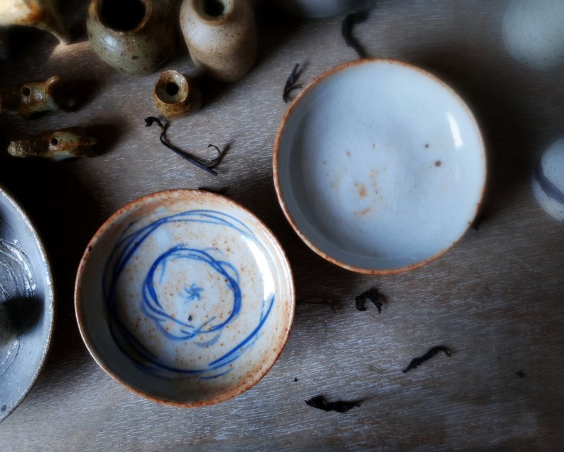 古青花志野小高脚盘 - 花瓶/陶器 - 陶 白色