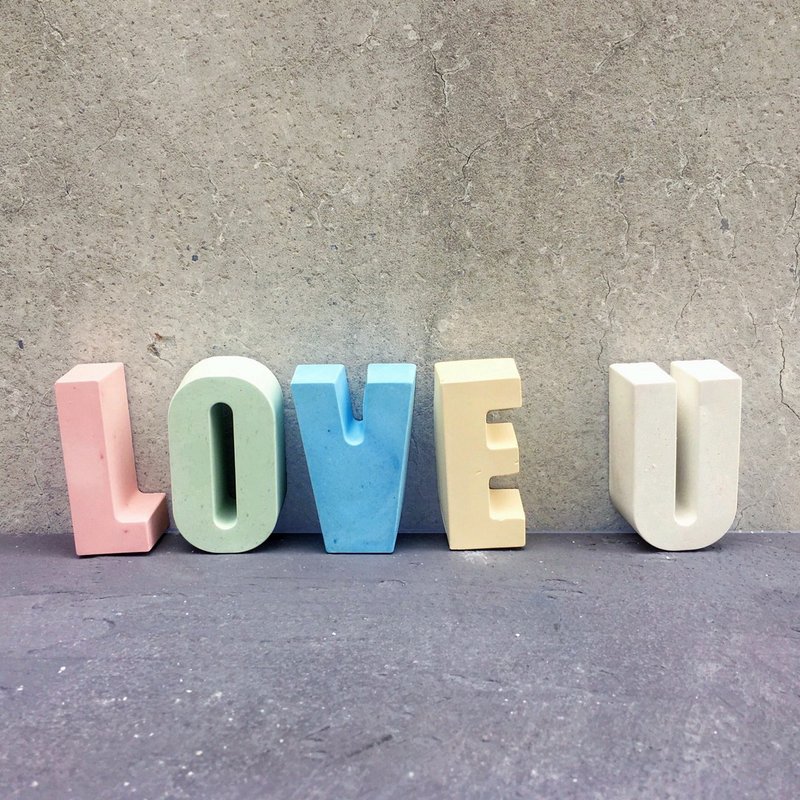 彩色字母扩香石 - 香薰/精油/线香 - 其他材质 多色