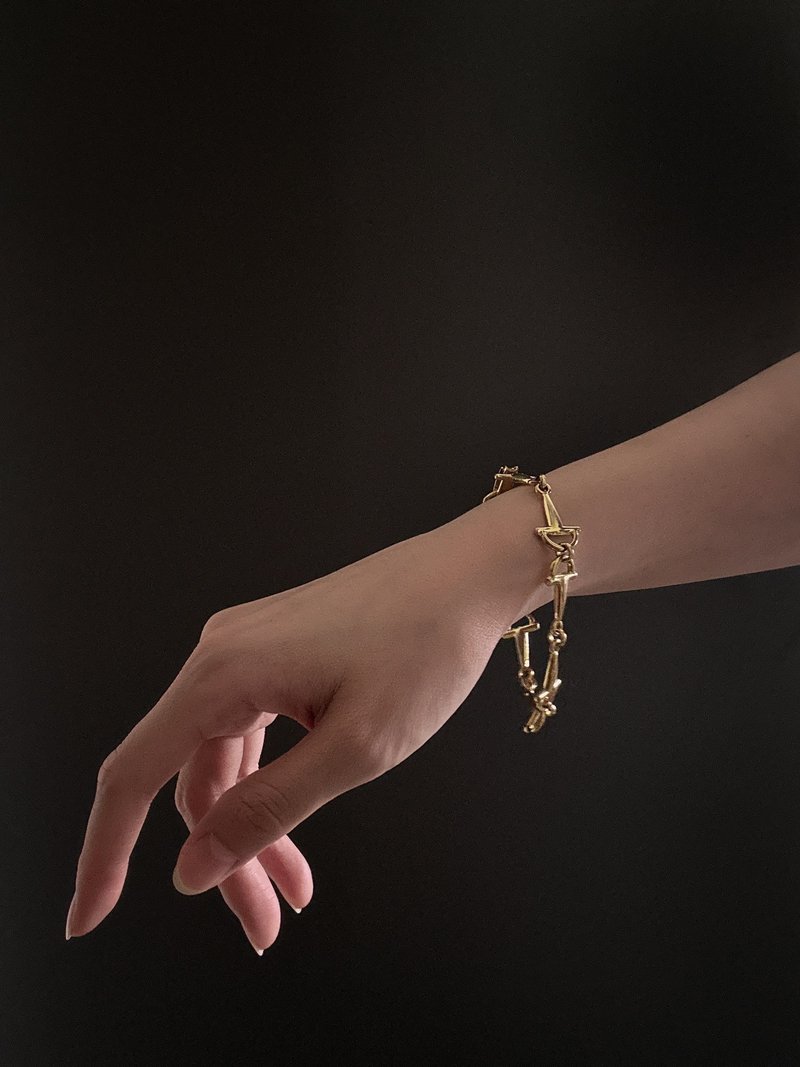 中古正品 罕有 Celine 马衔扣手链 手链 意大利制 独一无二 礼物 - 手链/手环 - 其他金属 金色
