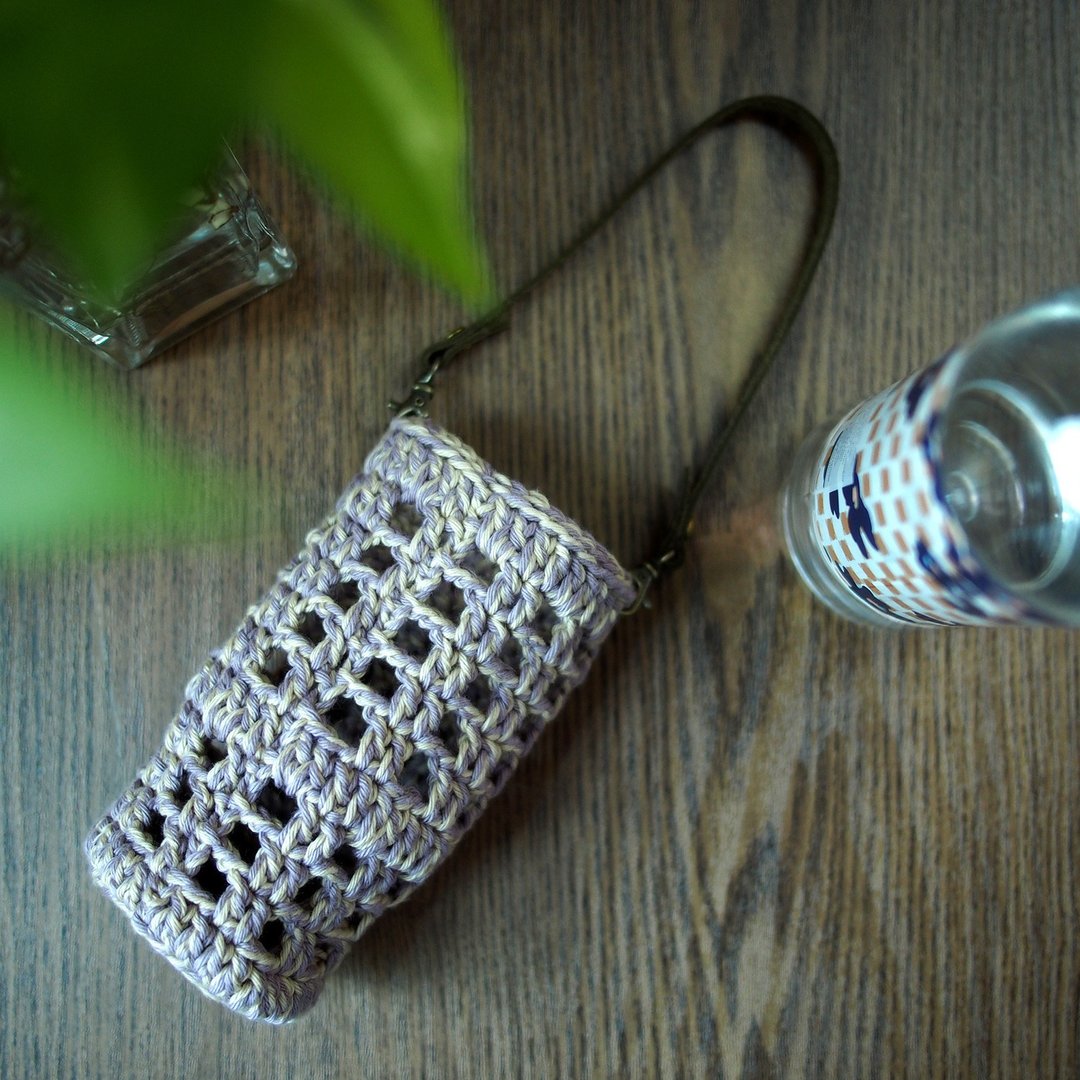 Handmade crochet water bottle carriers mixs colors LightPurple / Natural - 随行杯提袋/水壶袋 - 其他材质 紫色