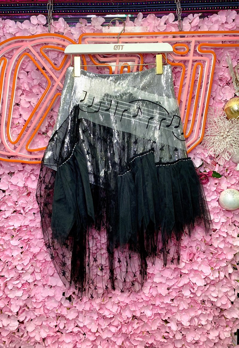 OTT独一无二•Unique银黑色闪片刺绣短裤纱裙 - 裙子 - 其他材质 银色