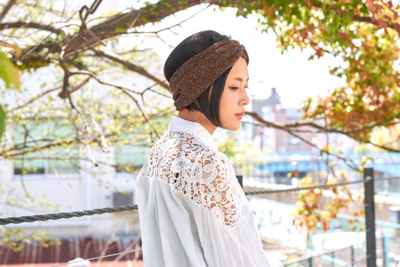 Silk Lifestyle Headband for Women, Hair Band, Chemo Headwrap Made in Japan - 发饰 - 丝．绢 卡其色