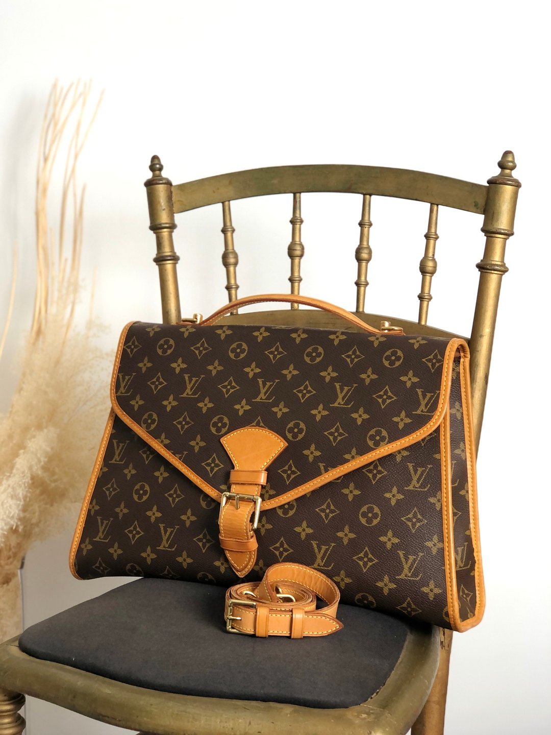 【日本直送 名牌中古包】LOUIS VUITTON Beverly Monogram 侧肩包 棕色 前方扣饰 皮革 2WAY 5id2zj - 侧背包/斜挎包 - 防水材质 咖啡色