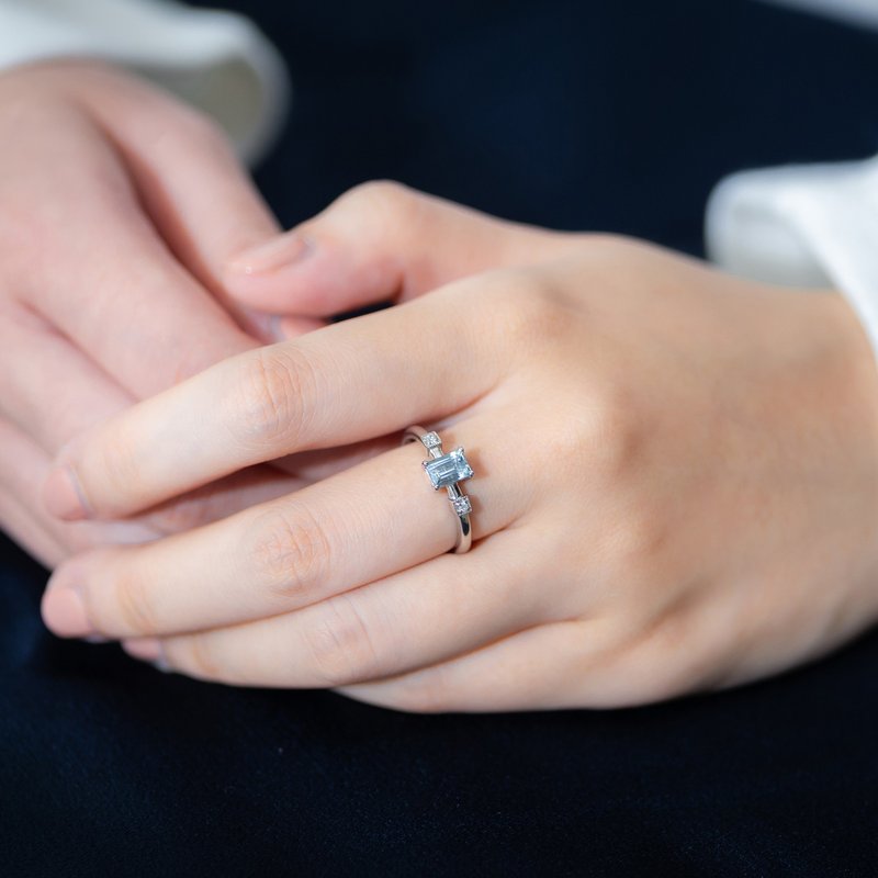 祖母绿切工海蓝宝18K戒指 装饰艺术风格 - 戒指 - 宝石 蓝色