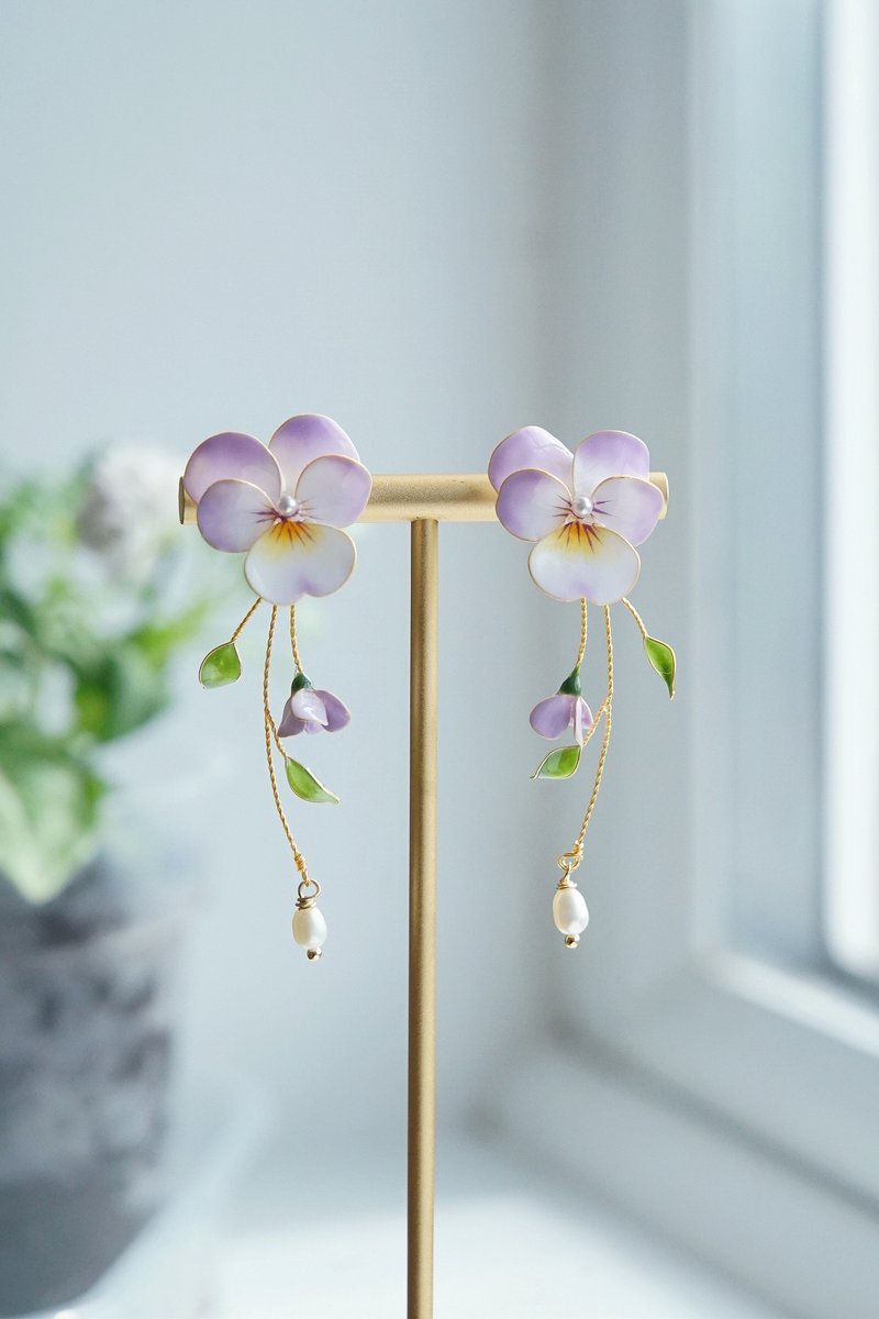 三色堇 • 粉紫 - 手工树脂耳环饰品礼物 - 耳环/耳夹 - 树脂 紫色