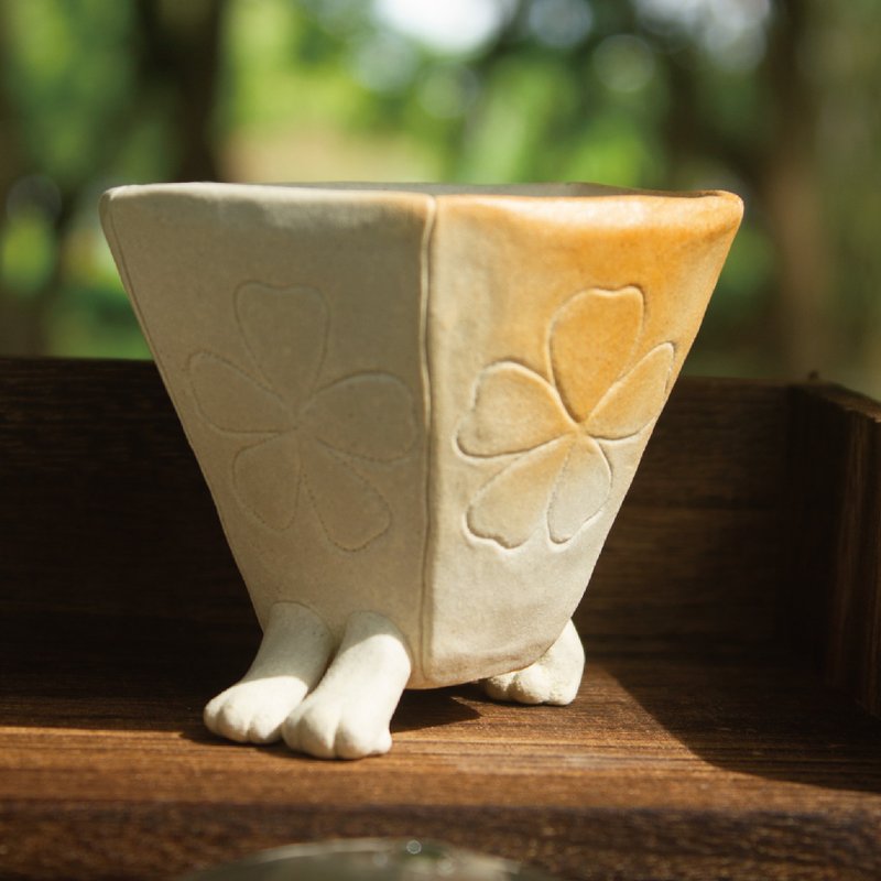 拉布拉豆犬 手捏白瓷盆器 植物器 礼品 礼物 - 花瓶/陶器 - 陶 