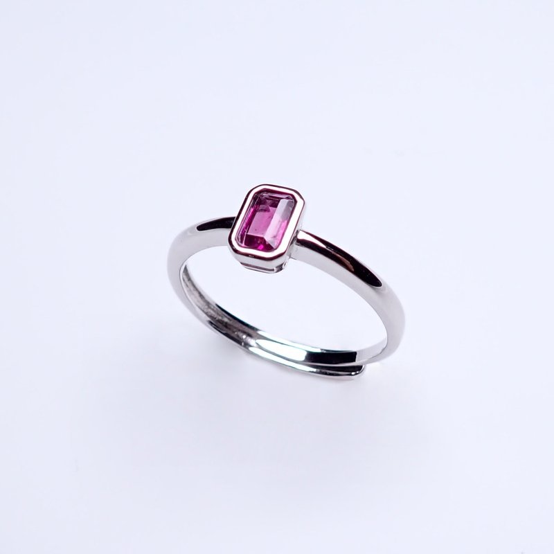 玫瑰石榴石Solitaire祖母绿型车工纯银戒指 - 戒指 - 银 红色