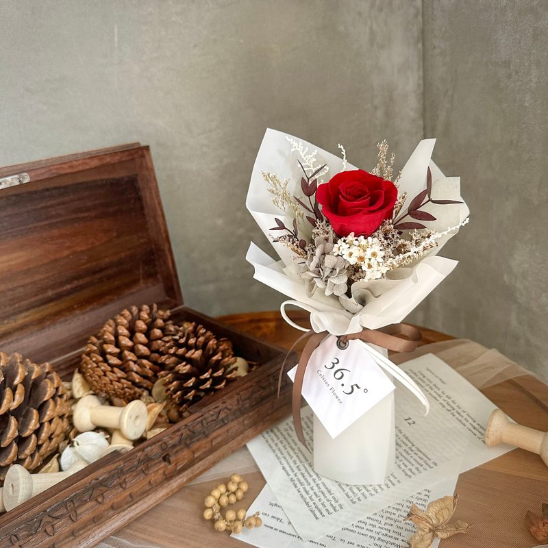 单朵红玫瑰 提袋小花束 - 干燥花/捧花 - 植物．花 红色